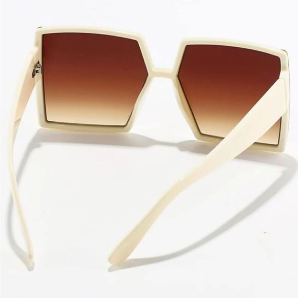 NWT Oversized sunglasses main image 7